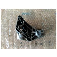 Supporto motore (fisso) Audi A3 anno 2001 TDI